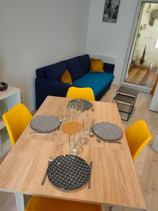 Апартаменты Patio Cosy Thizy-les-Bourgs Экстерьер фото